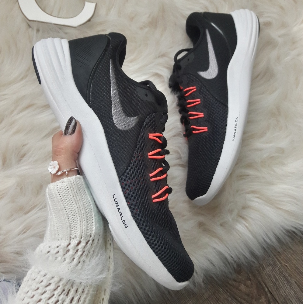 NEW Nike Lunar Apparent - Picture 2 of 6
